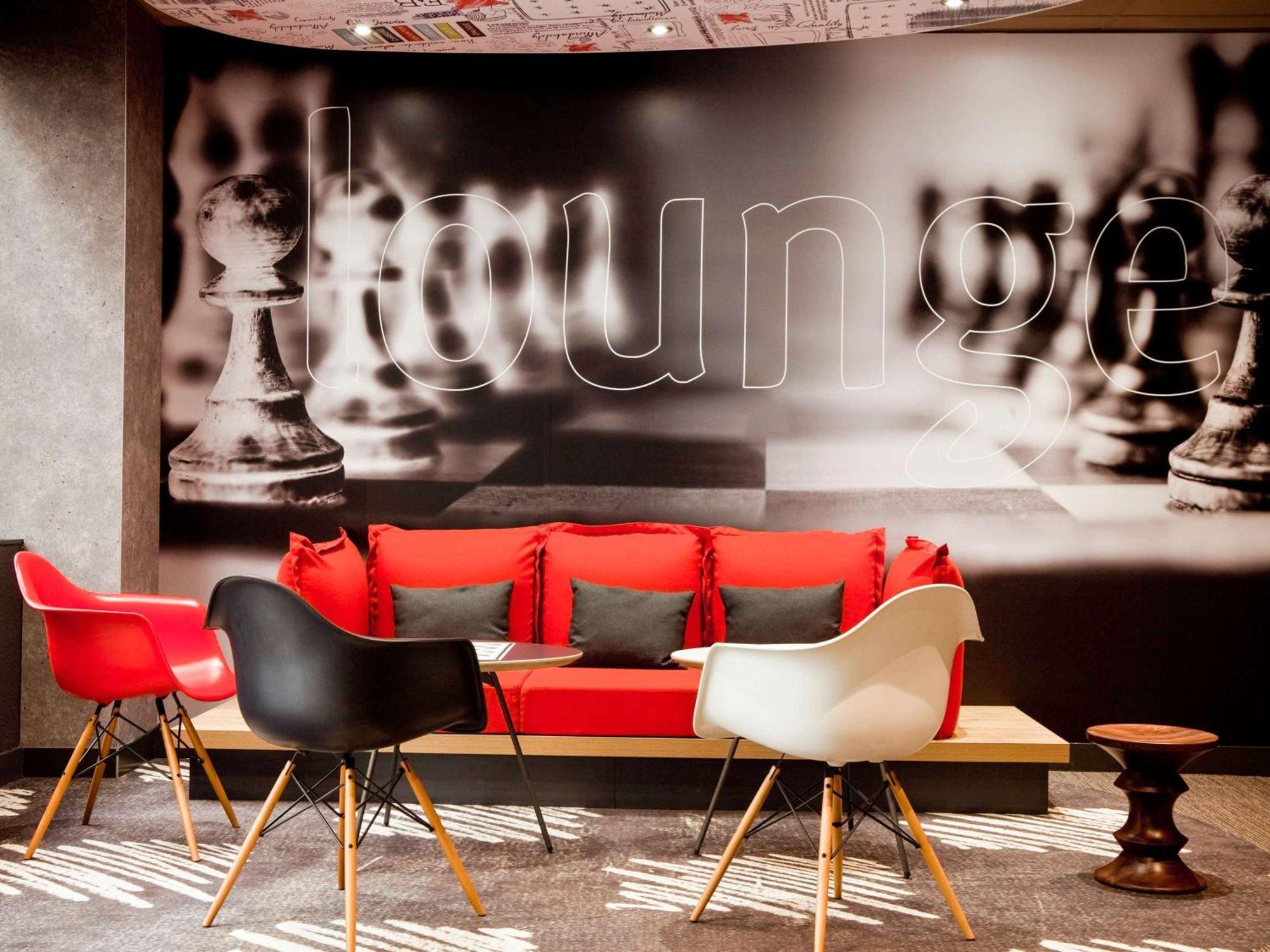 Hotel Ibis Maine Montparnasse París Exterior foto