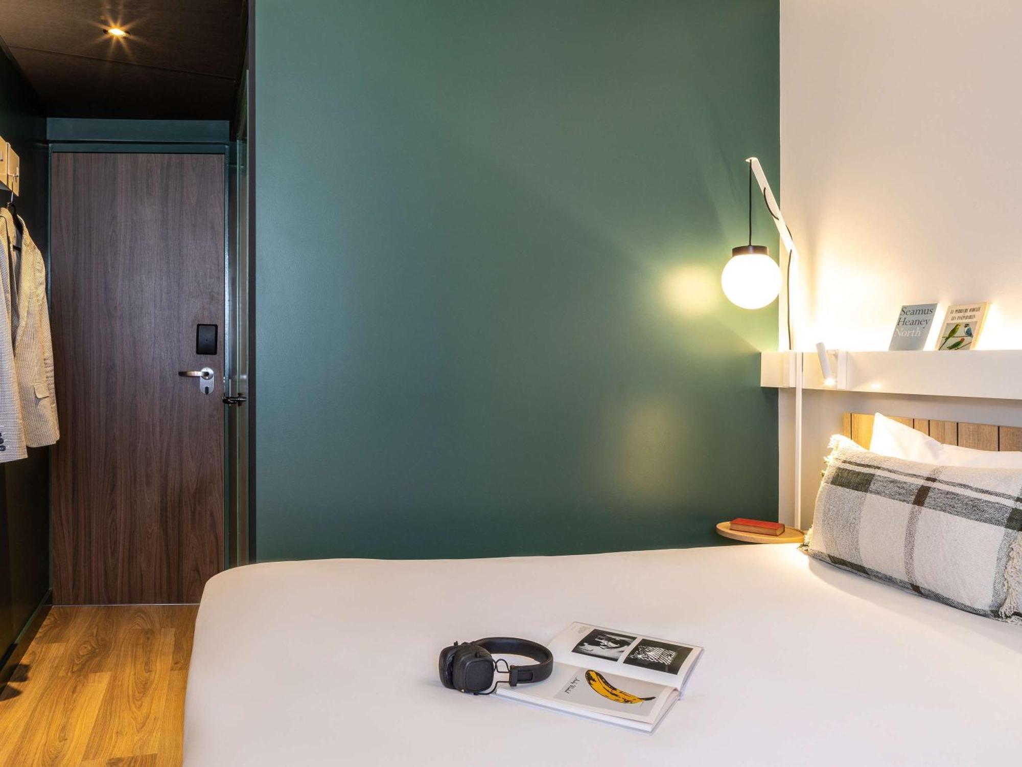 Hotel Ibis Maine Montparnasse París Exterior foto
