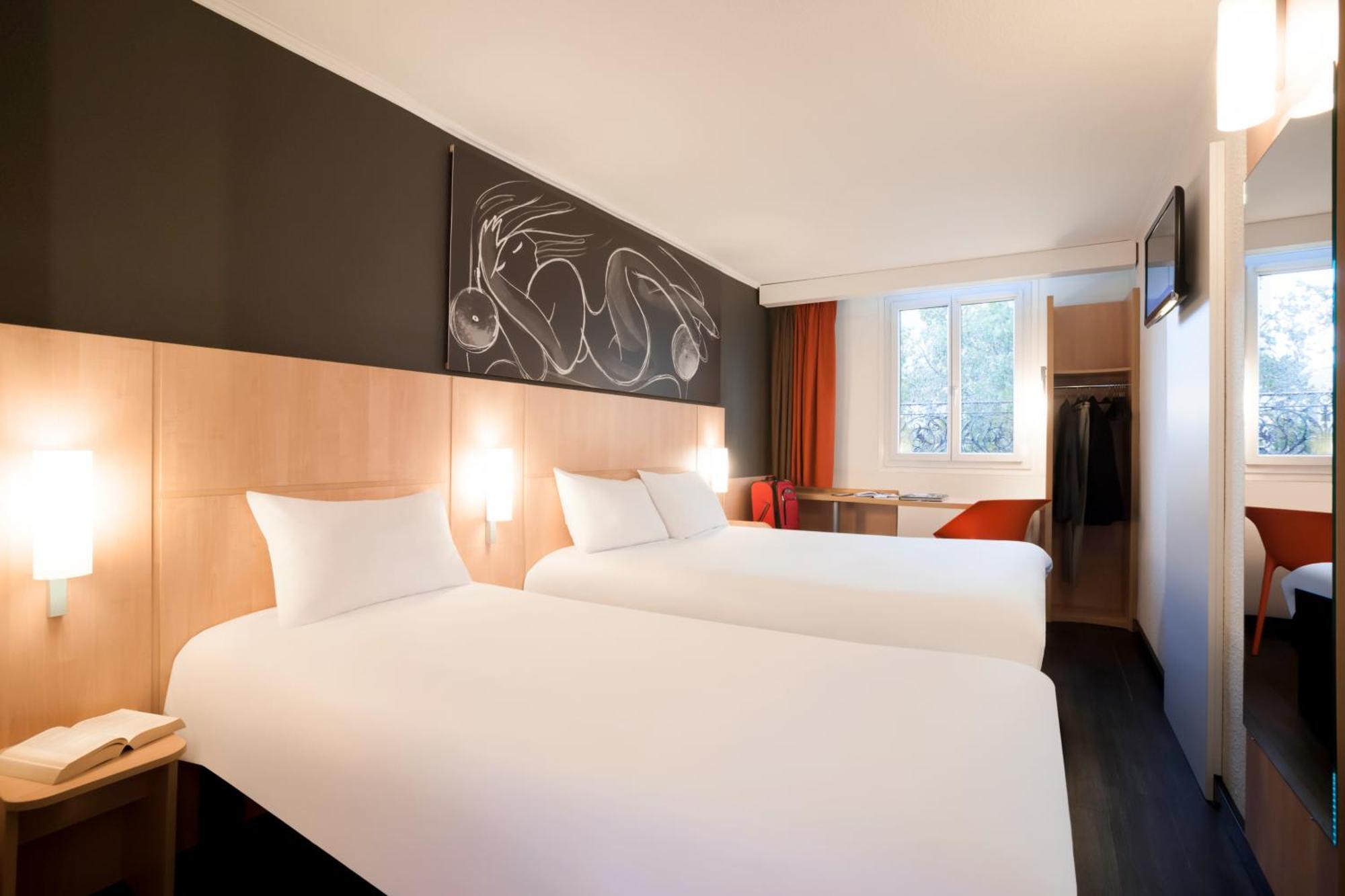 Hotel Ibis Maine Montparnasse París Exterior foto